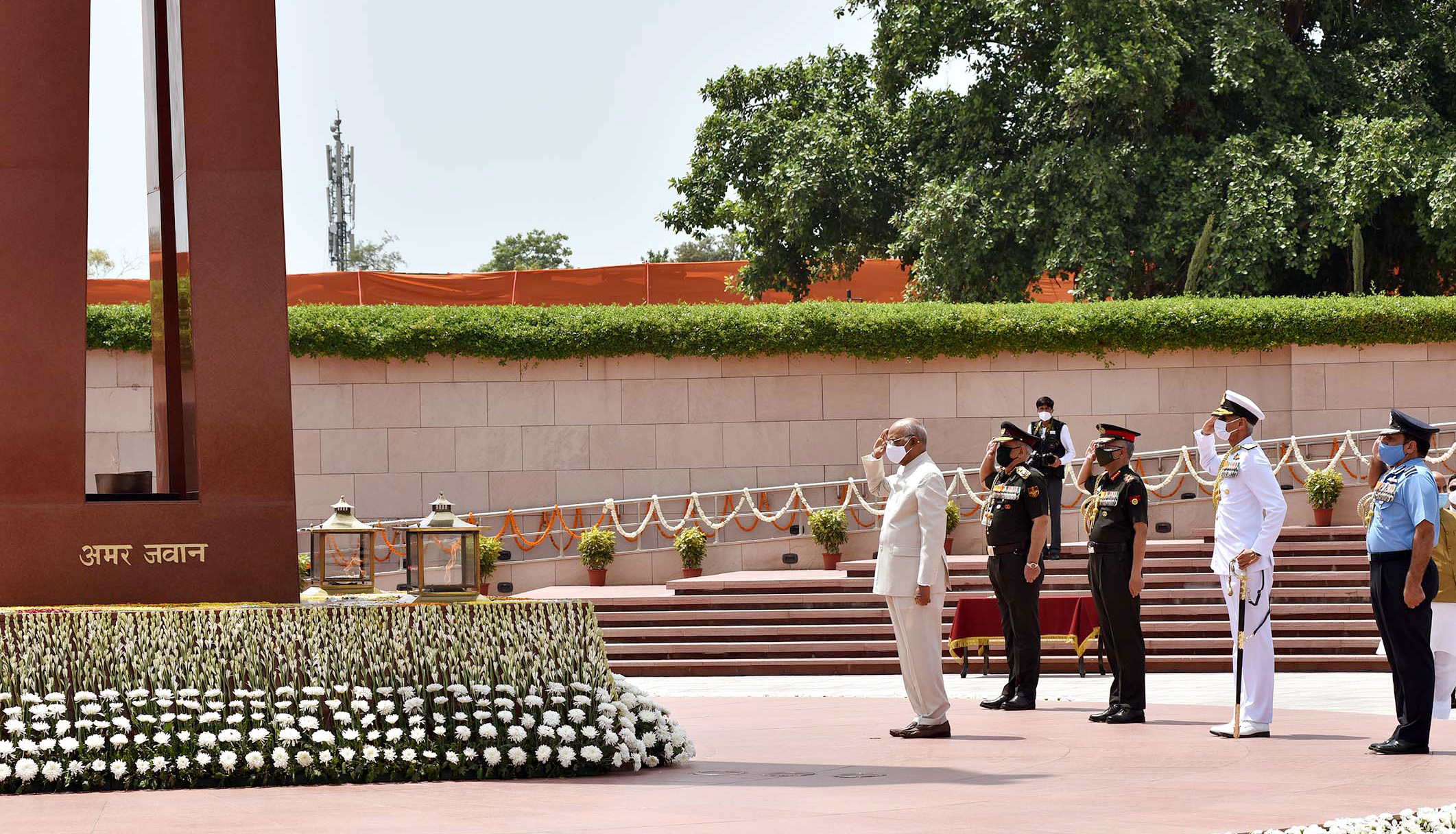 President Ram Nath Kovind paying homage at the National War Memorial, on the 75th Independence Day, in New Delhi on August 15, 2021